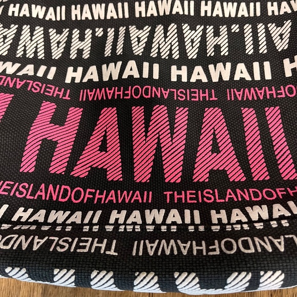 NWT Robin Ruth Be Noticed Tote - Picture 2 of 12